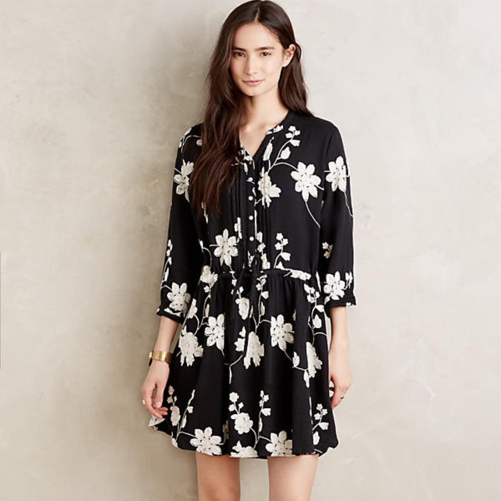 Isabella Sinclair EMBROIDERED NAOMI black floral mini DRESS L Anthropologie NEW